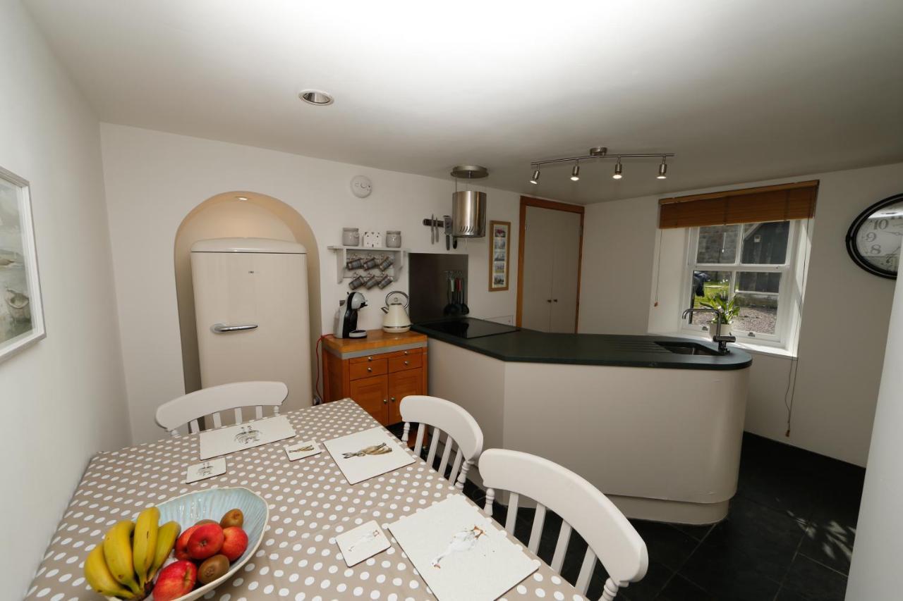 Unique 2 Bedroom Cottage In Fittie Aberdeen Esterno foto
